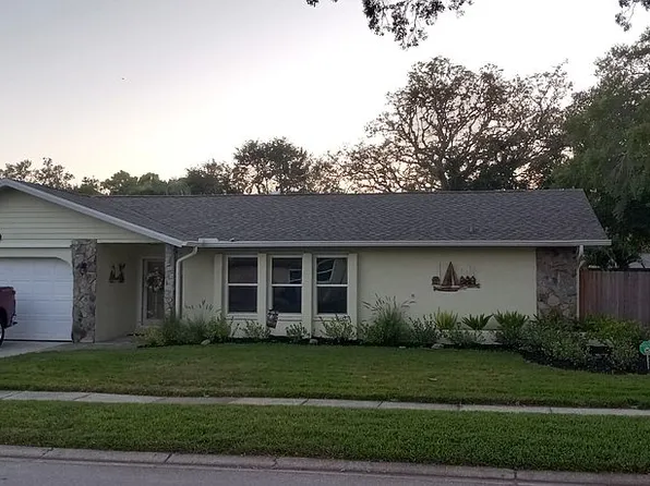 9930 121st St, Seminole, FL 33772
