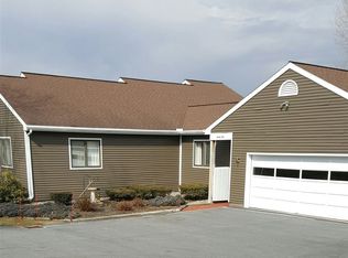 21 Collins Ter, Saratoga Springs, NY 12866