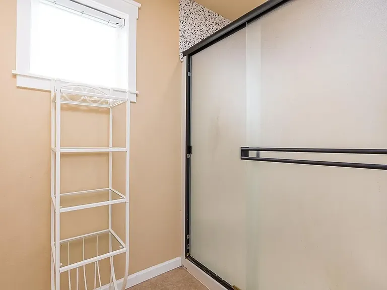 1653 Brantingham Rd — Photo 29