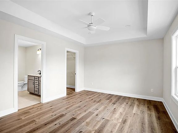 5th image of 105 Madeline Ct