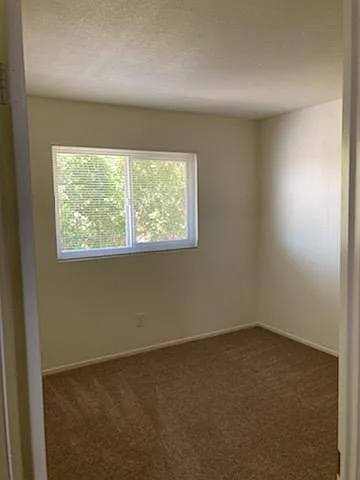 303 S Imperial Ave — Photo 2