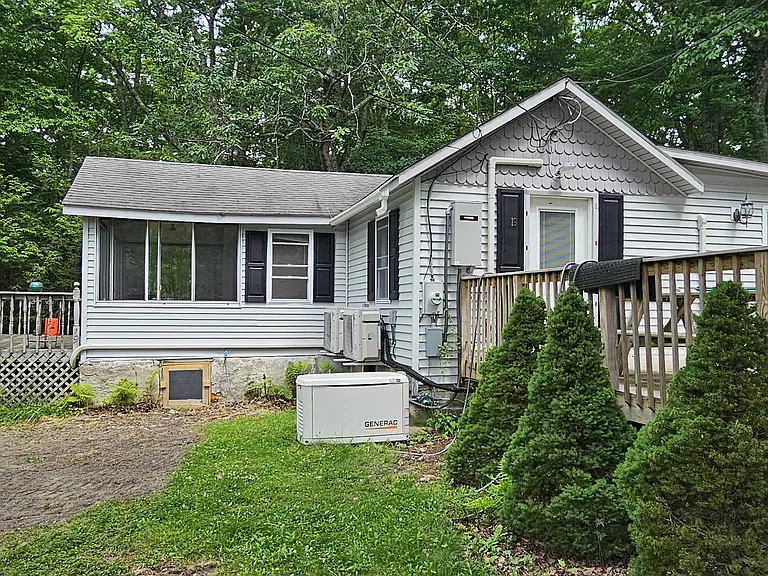 19 Aldow St — Photo 5