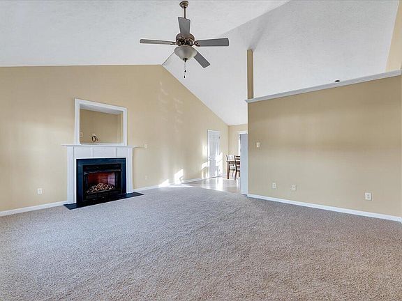 4th image of 94 Buckboard Ln