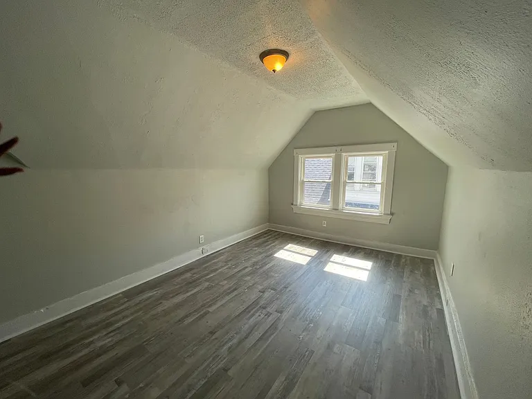 3627 Montgomery Rd. — Photo 6
