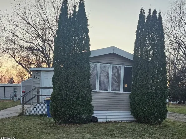 230 Northland Est, Jamestown, ND 58401