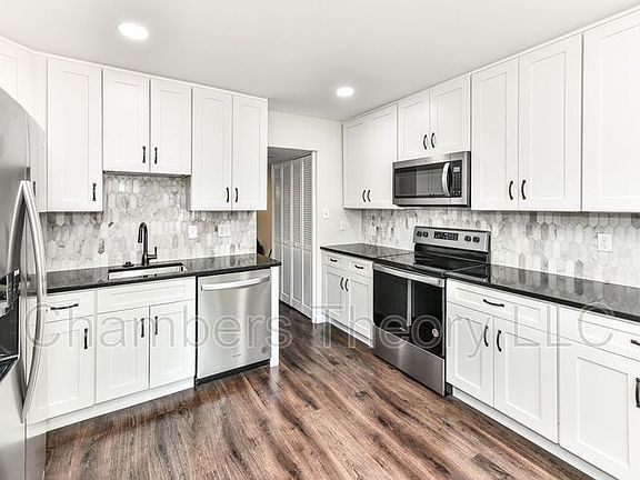 4th image of 1179 Dublin Pl