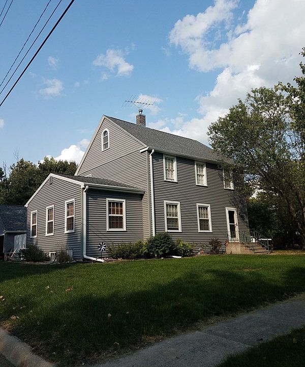 1st image of 860 Richmond St