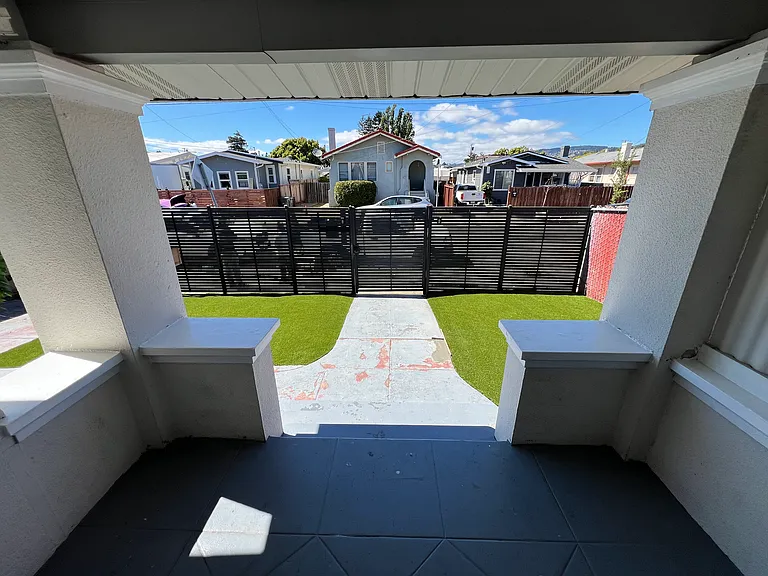 Auseon Ave — Photo 21