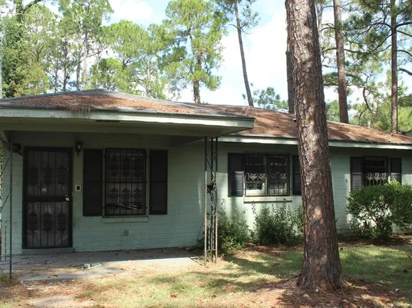 901 Jefferies Ave, Albany, GA 31701