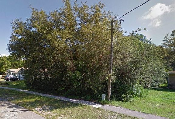 2nd image of 776 Humphrey Cir