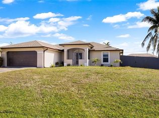 309 SW 13th Ct, Cape Coral, FL 33991