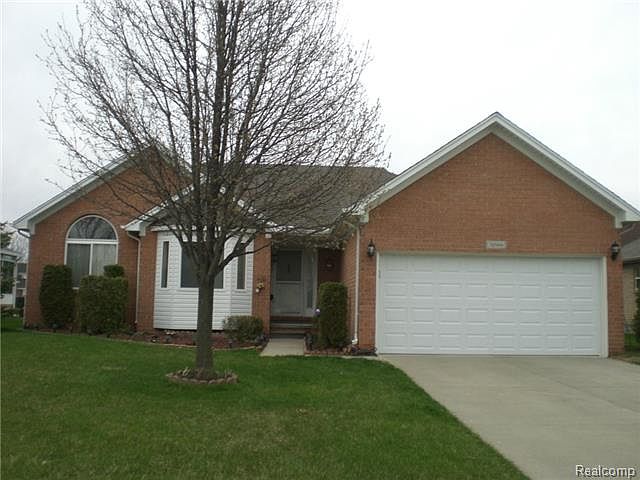 1st image of 52908 Muirfield Dr