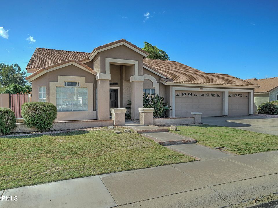 1st image of 7639 W Mauna Loa Ln