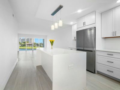20 Yacht Club Drive #402, North Palm Beach, FL, 33408