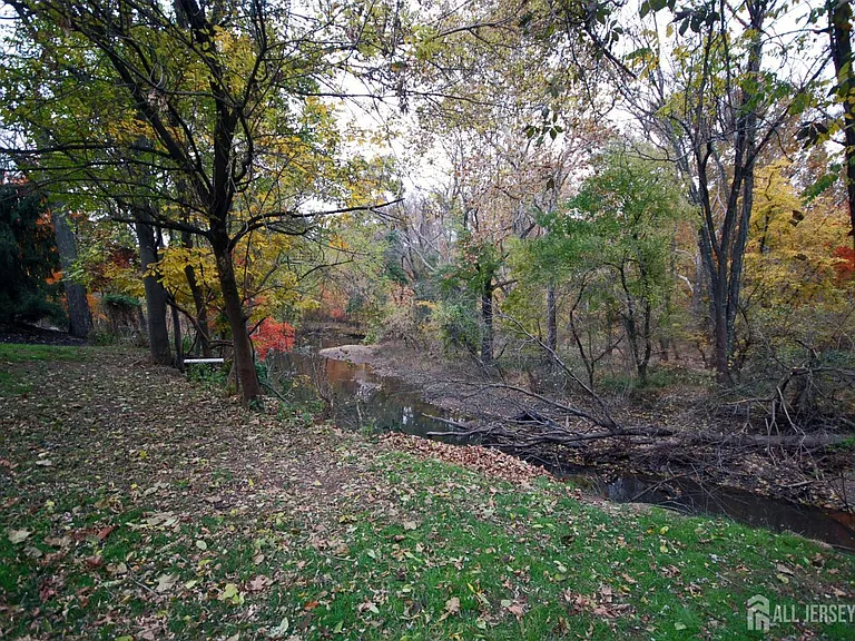 6 Heather Ln — Photo 28