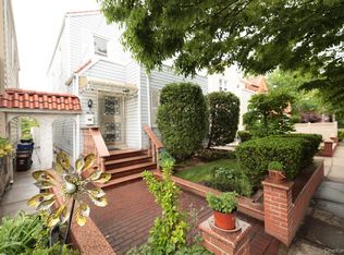4635 190th St, Flushing, NY 11358