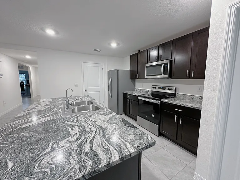 7137 SW 136th Ln — Photo 5
