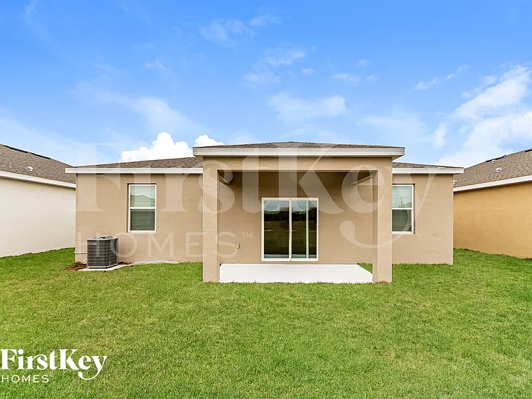 348 Corbel Ln — Photo 15