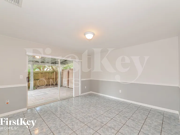 316 Crayford Pl — Photo 4