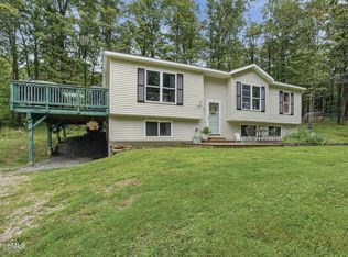 125 Middlefield Rd, Peru, MA 01235