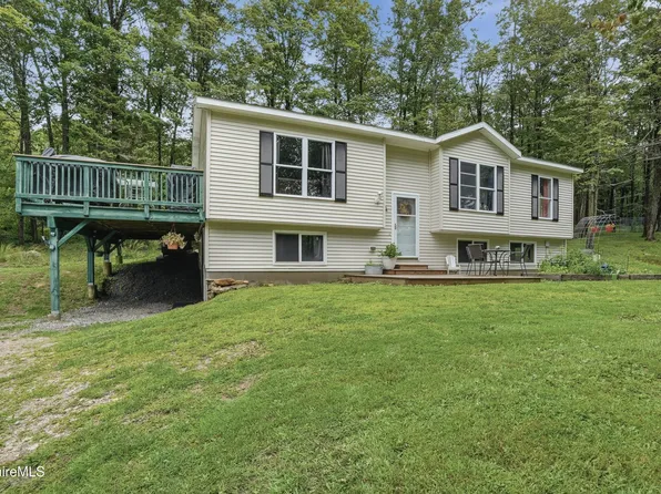 125 Middlefield Rd, Peru, MA 01235