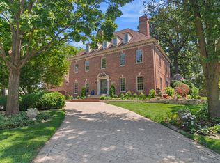 1214 Olesen Dr, Naperville, IL 60540