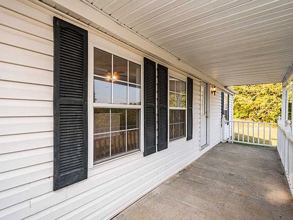 4th image of 350 Melody Springs Dr