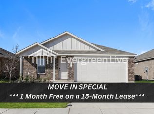 1619 Sparrow Hawk Rd, Forney, TX 75126