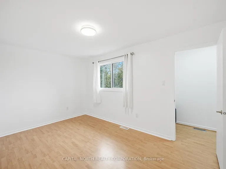 63 Elizabeth St — Photo 24