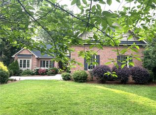 110 E Avondale Dr, Greensboro, NC 27403