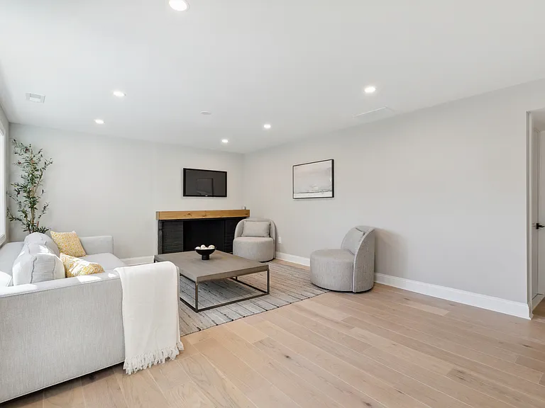 405 Meadowhurst Ln — Photo 38