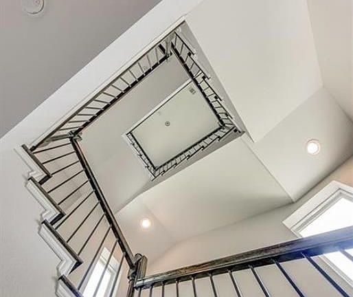 2nd image of 2314 Saint Charles St #C