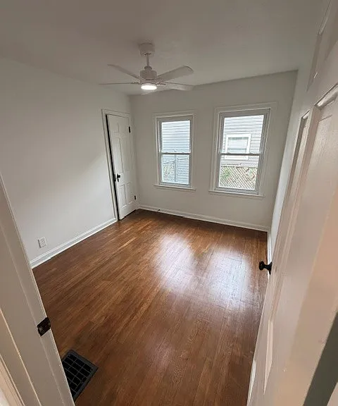 983 Sells Ave — Photo 11