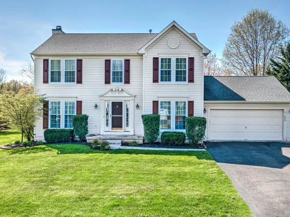 409 Winding Stream Rd, Spring City, PA 19475