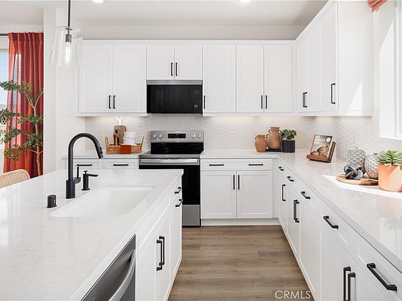 4th image of 31084 Ferguson Ct
