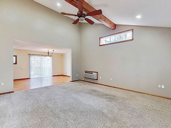 3rd image of 906 N 8th St