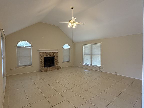 3rd image of 8006 Weatherly Dr