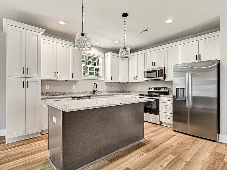 8269 Wonderland Ln — Photo 14