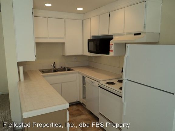 2nd image of 4122 Camino Ticino