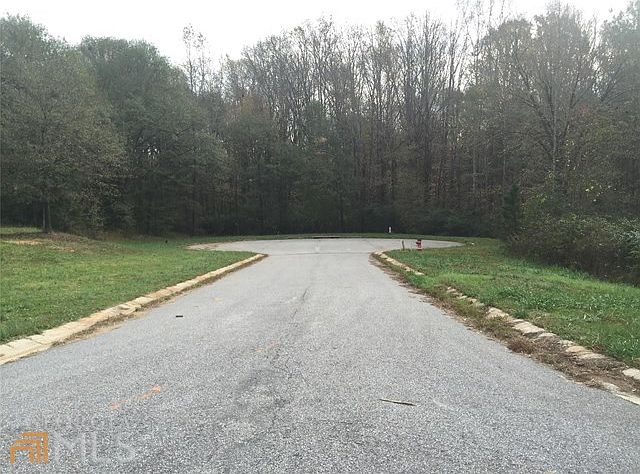2nd image of Railroad Ave