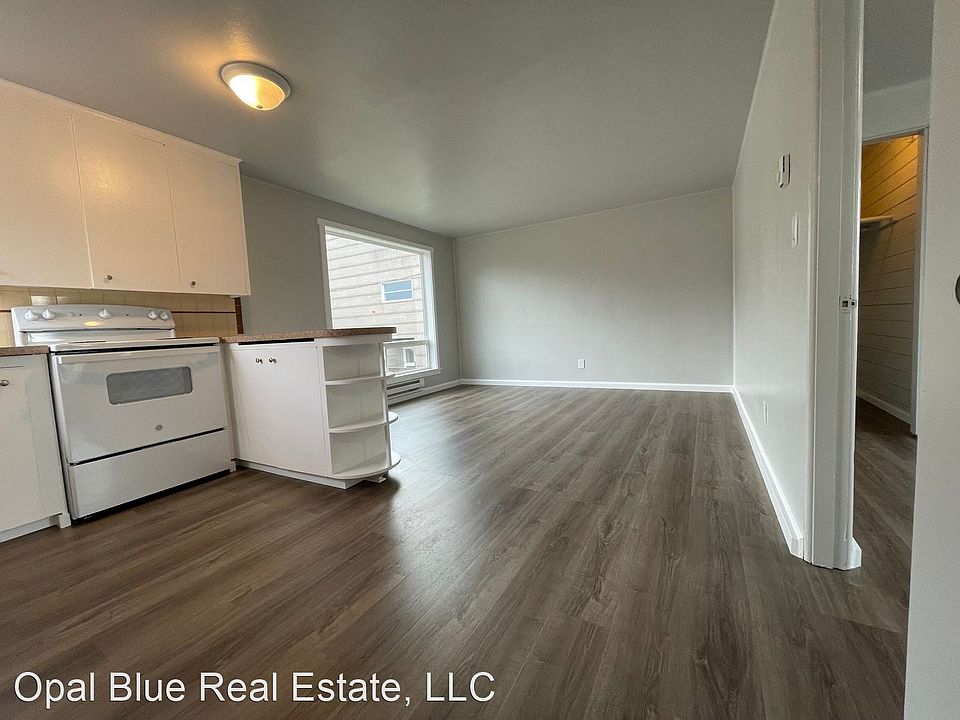 1st image of 2322 Colby Ave #10417223