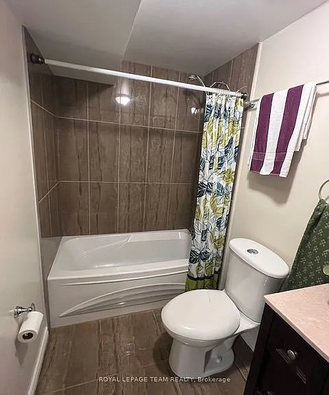 685 Everlasting Cres #B — Photo 17