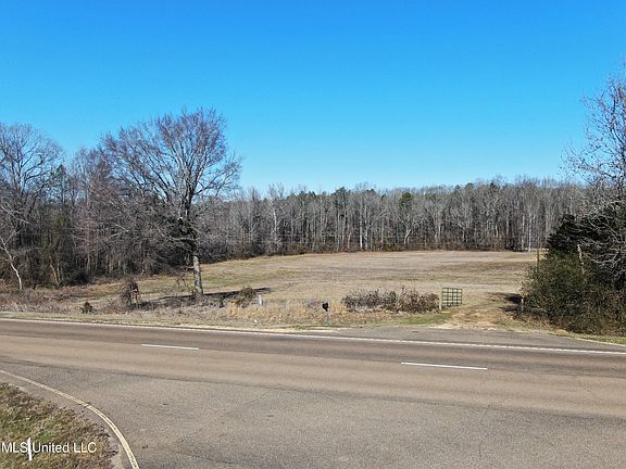 2nd image of 20259 Highway 72