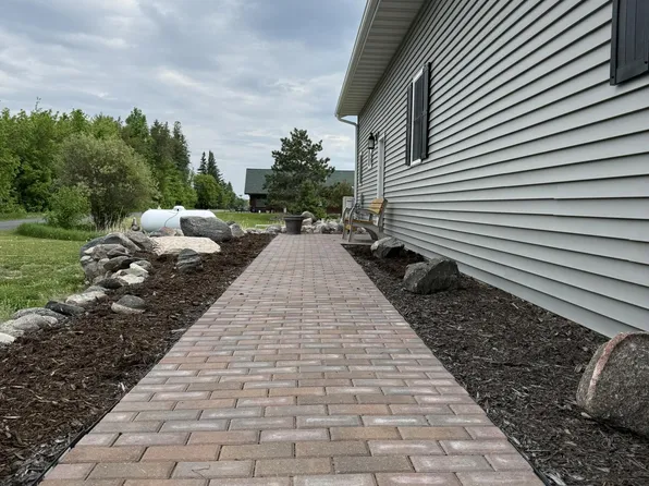 504 Lakin Ave NW, Kelliher, MN 56650