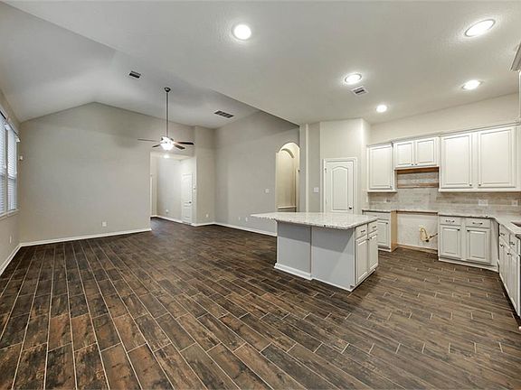 4th image of 111 Sunrise Haven Dr