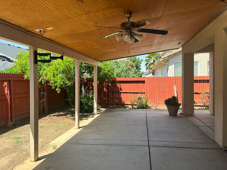 2374 Gabriel Dr — Photo 12