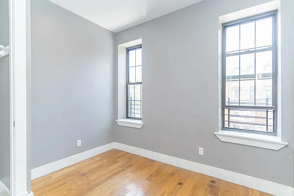 Bedroom, photo 2