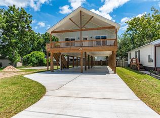 4213 Houx St, Bacliff, TX 77518