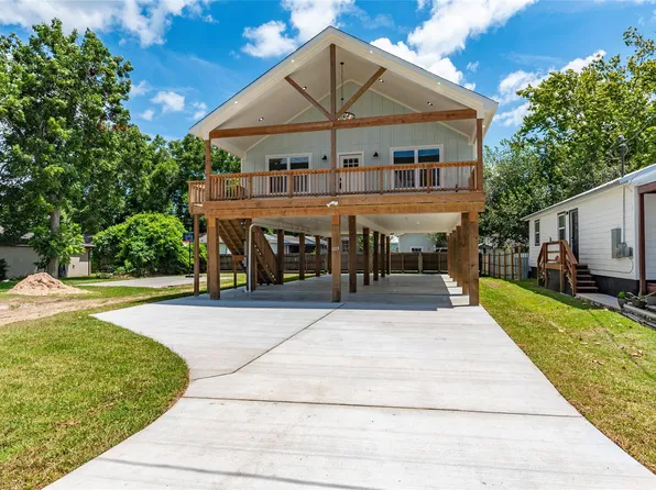 4213 Houx St, Bacliff, TX 77518