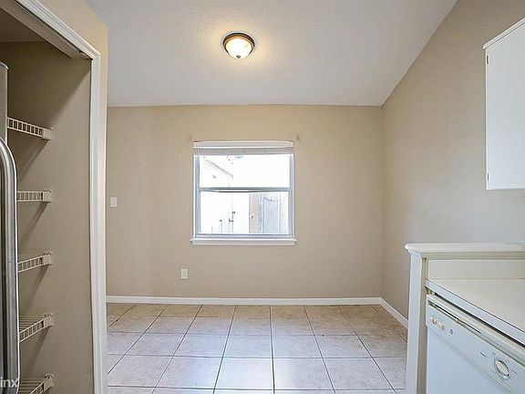 5th image of 1706 Winter Green Blvd